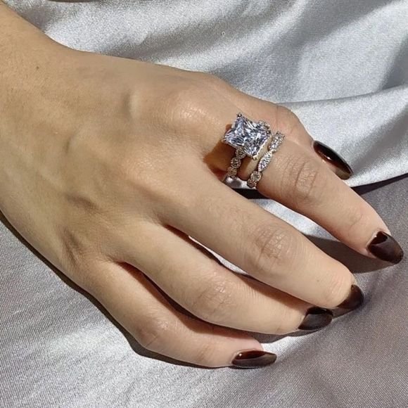 💍Stunning 18k White GP 2 Piece Radiant Cut Diamond Bridal Set - Picture 14 of 15